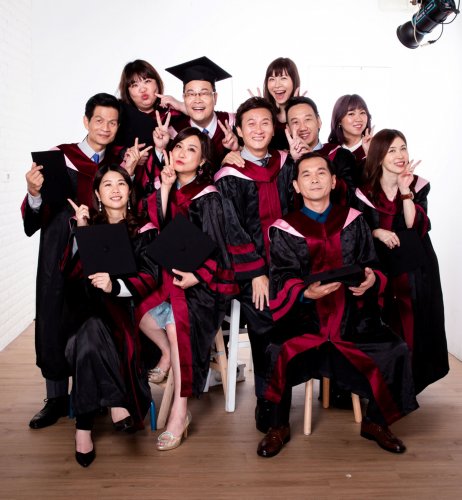 第二屆畢業校友